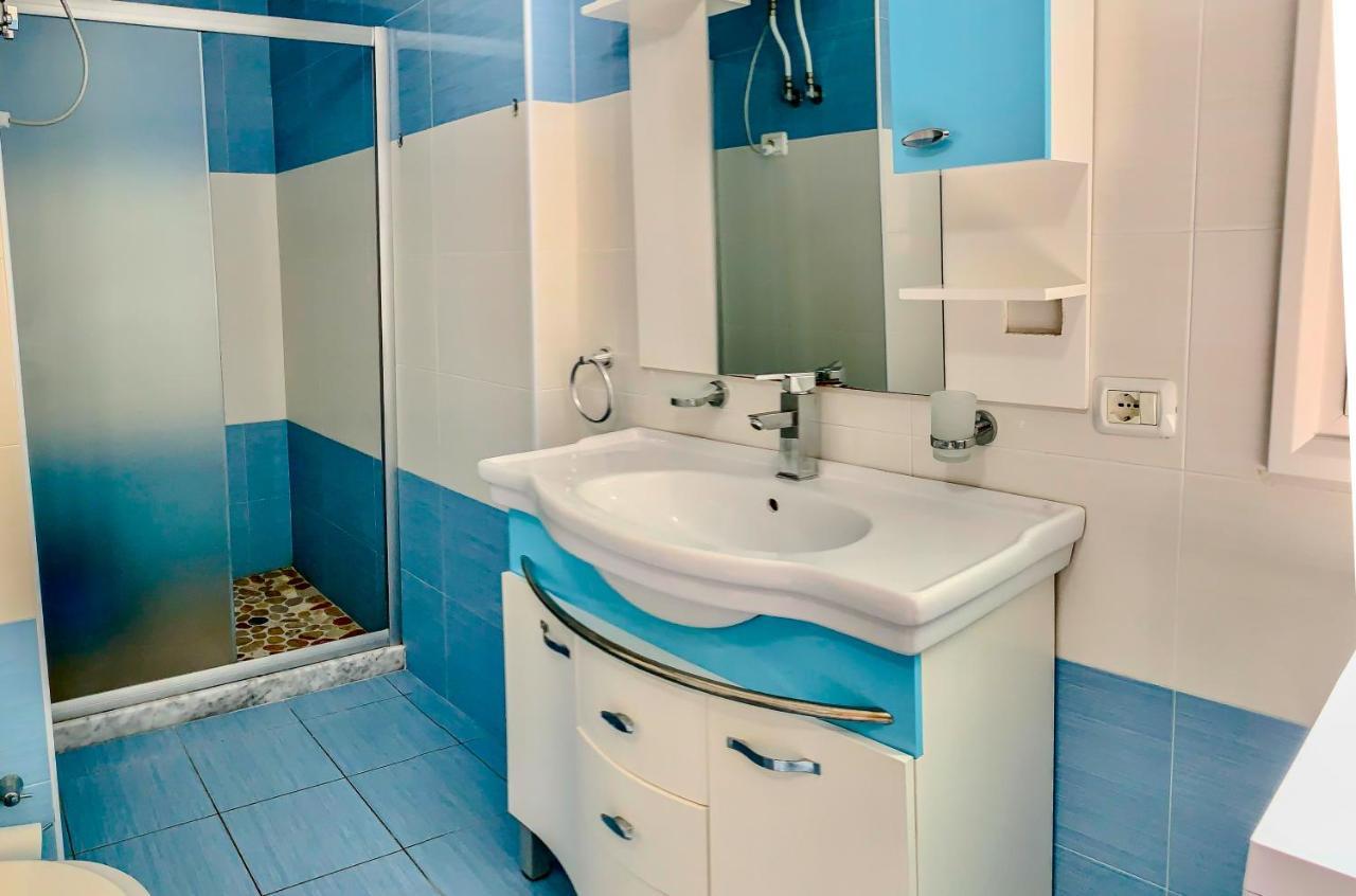 Endy Apartaments Bashkia e Orikumit Exteriör bild