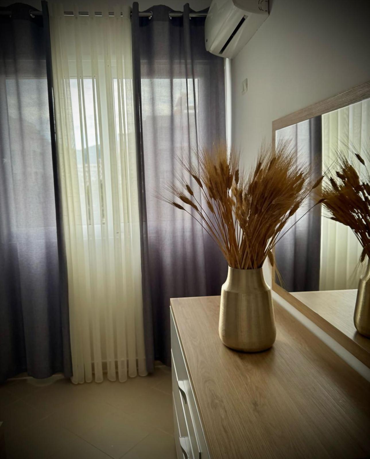 Endy Apartaments Bashkia e Orikumit Exteriör bild