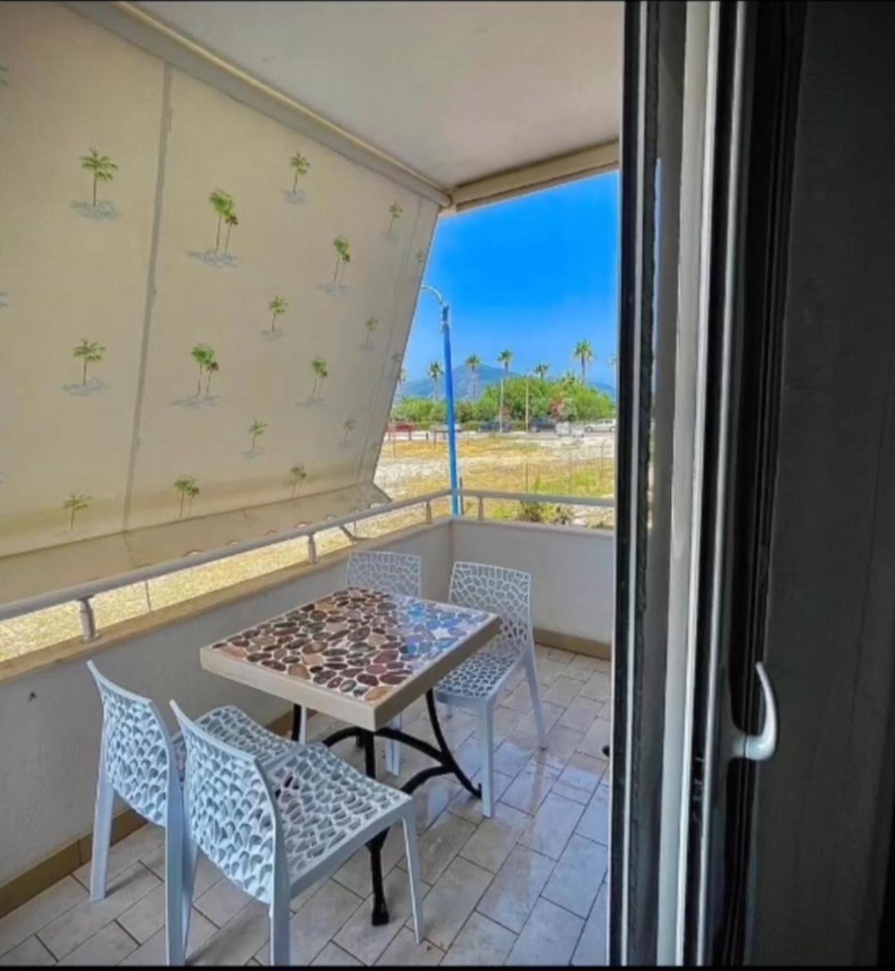 Endy Apartaments Bashkia e Orikumit Exteriör bild